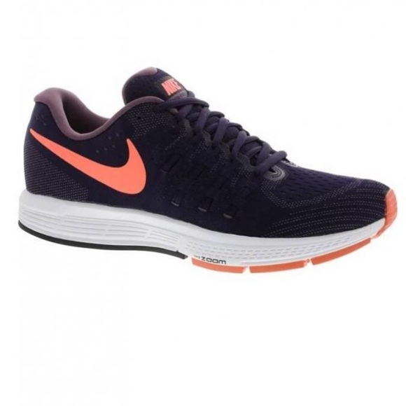 Nike Shoes - 👟 Nike Air Zoom Vomero 11 Running Sneakers 👟